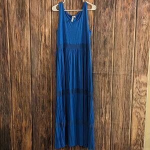 cable and gauge maxi dress Cable & Gauge Women's Lace Up V Neck Printed Maxi Dress